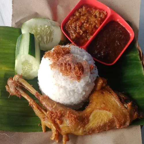Nasi Ayam Kampung Bumbu Ireng